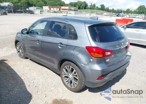 2018 Mitsubishi Outlander Sport 2.4 Se z USA, uszkodzony, nr VIN JA4AP3AW1JZ008426